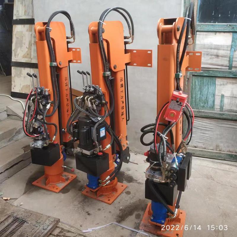 昆都仑区重汽蓝牌随车吊 3.2吨 国六动力强 液压驱动 农用自卸起重机