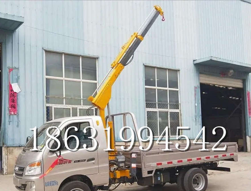 昆都仑区随车吊机昆都仑区液压小吊机全电动车载吊机包安装随车吊机5吨改装小型履带吊