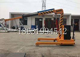 昆都仑区随车吊机昆都仑区液压小吊机全电动车载吊机包安装随车吊机5吨改装小型履带吊